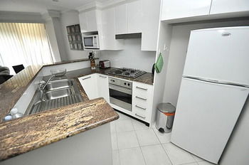 Darlinghurst 1 Pel Furnished Apartment - Accommodation Mooloolaba 2