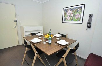 Darlinghurst 403 Pop Furnished Apartment - Accommodation Mooloolaba 4