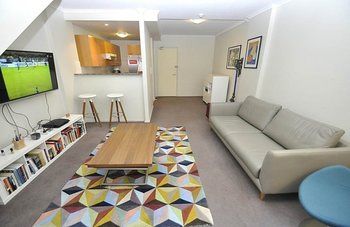 Darlinghurst 403 Pop Furnished Apartment - Accommodation Mooloolaba 6