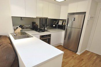 Darlinghurst 607 Pop Furnished Apartment - Accommodation Mooloolaba 8