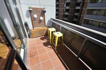 Darlinghurst 607 Pop Furnished Apartment - Accommodation Mooloolaba 9