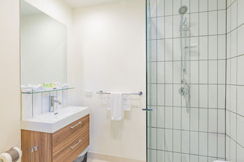 City Edge Box Hill - Accommodation Mooloolaba 9