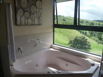 Bald Knob QLD Accommodation Mooloolaba