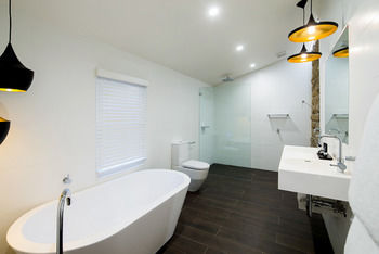 The Residences Centennial Park - Accommodation Mooloolaba 4