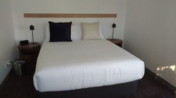Sydney East Luxury Apartment - Accommodation Mooloolaba 3
