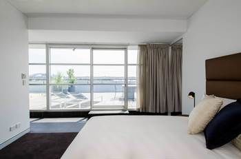 Sydney East Luxury Apartment - Accommodation Mooloolaba 10
