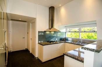 Sydney East Luxury Apartment - Accommodation Mooloolaba 12