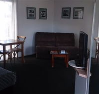 Budget On The Lake - Accommodation Mooloolaba