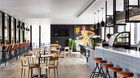 The Schaller Studio - Accommodation Mooloolaba 4