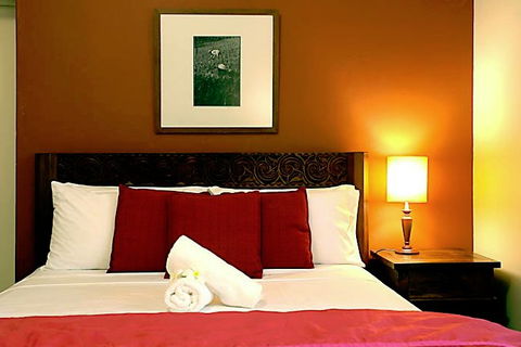 Edward Lodge - Accommodation Mooloolaba 2