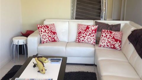Cypress Drive Townhouse - Accommodation Mooloolaba 5