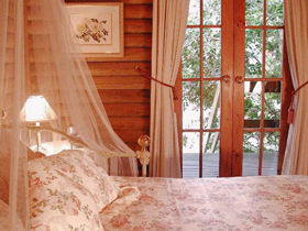 Aldgate Lodge Bed & Breakfast - Accommodation Mooloolaba 0