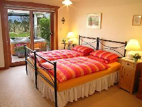 Stephanette's Cottage - Accommodation Mooloolaba 0