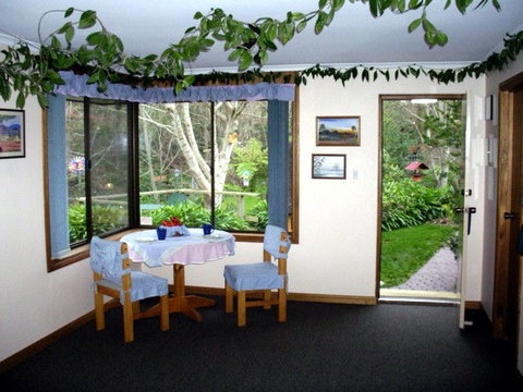 Adelaide Hills Bed & Breakfast Accommodation - Accommodation Mooloolaba 0