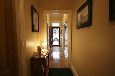 Airleigh Rose Cottage - Accommodation Mooloolaba 1