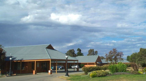 Bishop's Lodge Motor Inn - Accommodation Mooloolaba 0