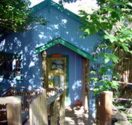 Blue Poles Cafe Gallery  BB - Accommodation Mooloolaba
