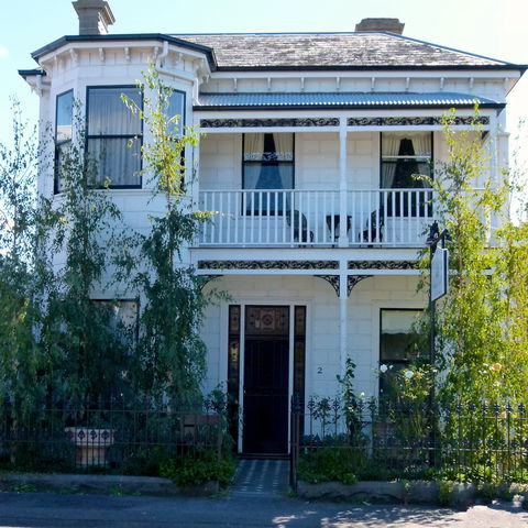 Captains Retreat B&B - Accommodation Mooloolaba 12