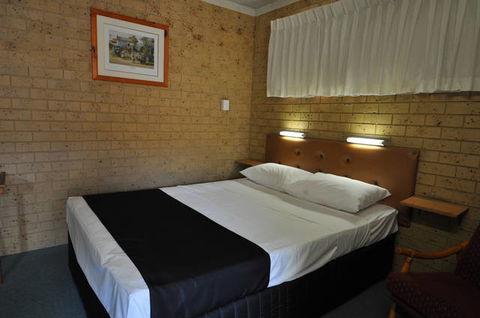 Coast Inn Motel - Accommodation Mooloolaba 1