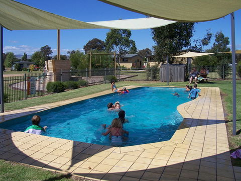 Mansfield Holiday Park - Accommodation Mooloolaba 1