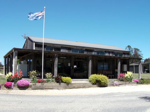 Mansfield Holiday Park - Accommodation Mooloolaba 7