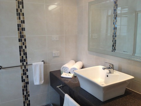 Econolodge Heritage Inn - Accommodation Mooloolaba 6