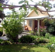 Kemeys Mountain Hideaway - Accommodation Mooloolaba