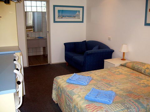 Moody's Motel - Accommodation Mooloolaba 1