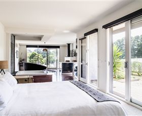 Polperro Winery Luxury Accommodation - Accommodation Mooloolaba 1