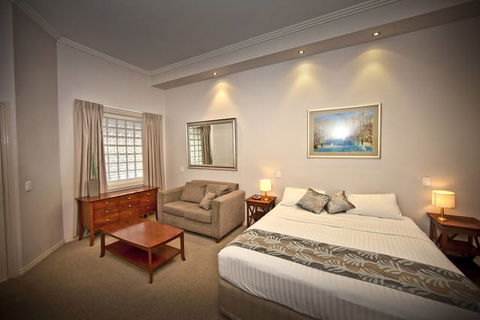 Shangri-La Gardens - Accommodation Mooloolaba 0