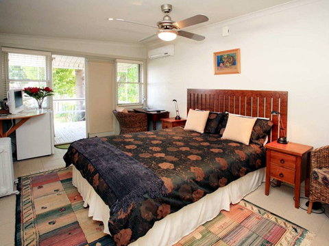 The Bank Guesthouse - Accommodation Mooloolaba 4