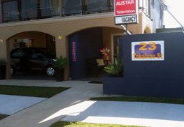Charm City Motel - Accommodation Mooloolaba 1