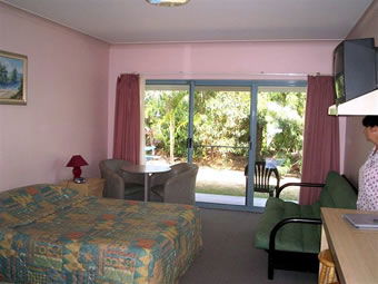 Diggers Rest Motel - Accommodation Mooloolaba 2