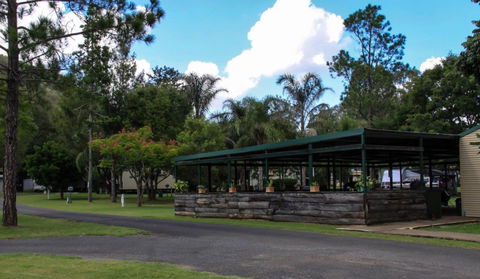 Esk Caravan Park And Rail Trail Motel - Accommodation Mooloolaba 2