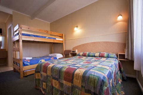 Parkville Motel - Accommodation Mooloolaba 1