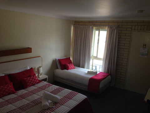 Country Rose Motel - Accommodation Mooloolaba 1