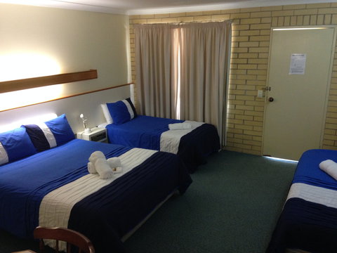 Country Rose Motel - Accommodation Mooloolaba 2
