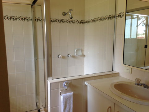 Country Rose Motel - Accommodation Mooloolaba 5