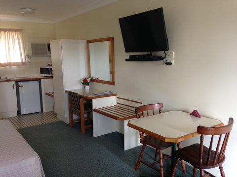 Country Rose Motel - Accommodation Mooloolaba 6