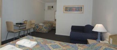 Caravilla Motel - Accommodation Mooloolaba 1