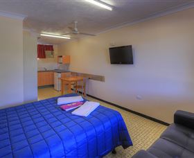 Wallace Motel And Caravan Park - Accommodation Mooloolaba 1