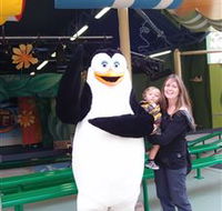 At Theme Park Central Holiday House - Accommodation Mooloolaba
