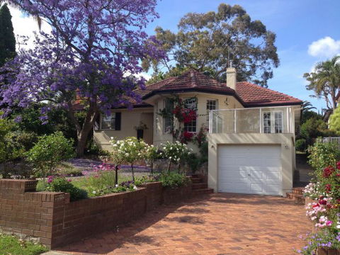 Jacaranda Bed And Breakfast - Accommodation Mooloolaba 0