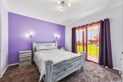 Fensom's Holiday Home - Accommodation Mooloolaba 12