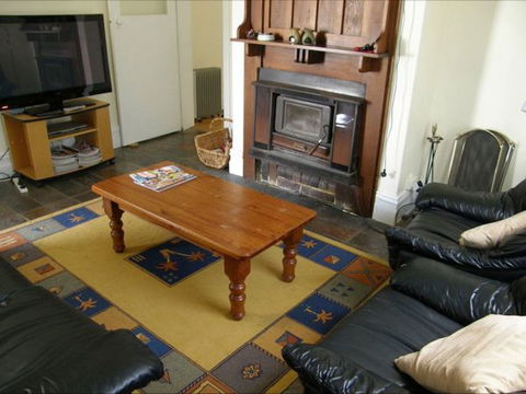 Fensom's Holiday Home - Accommodation Mooloolaba 2