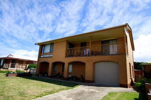 Fensom's Holiday Home - Accommodation Mooloolaba 22