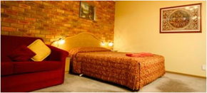 Best Western Pines Country Club Motor Inn - Accommodation Mooloolaba 4