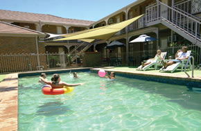 City Colonial Motor Inn - Accommodation Mooloolaba 0