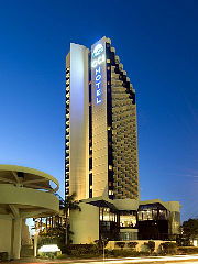Gold Coast International Hotel - Accommodation Mooloolaba 0