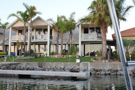 Marina Palms - Accommodation Mooloolaba 0